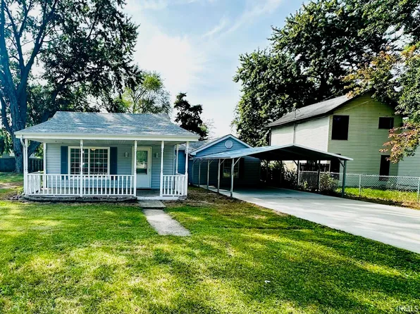 11908 Franklin St, Osceola, IN 46561