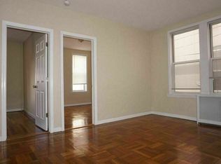 35-41 33rd St #B, Astoria, NY 11106