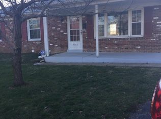 2068 Rebel Rd, Lexington, KY 40503