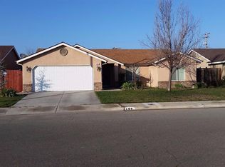 480 Benjamin St, Orange Cove, CA