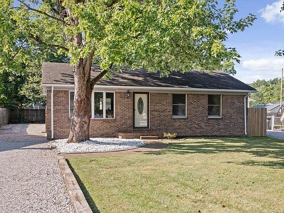 2nd image of 2815 Margybeth Ave