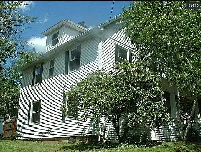 1425 Philadelphia St — Photo 1