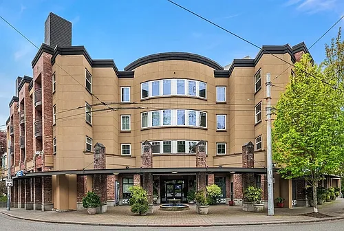 1417 Queen Anne Ave N #204 Photo 1
