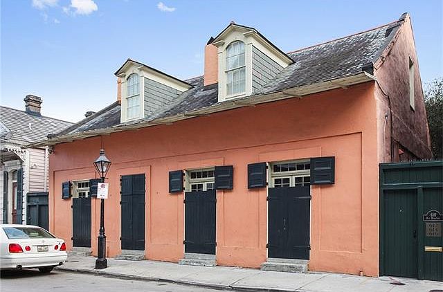 1st image of 616 Burgundy St #D