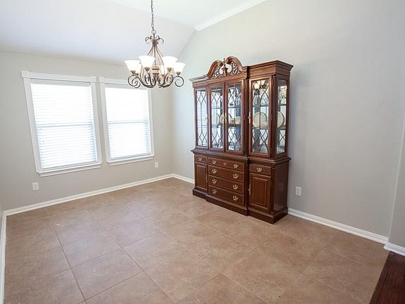 5th image of 2858 Torano Cir
