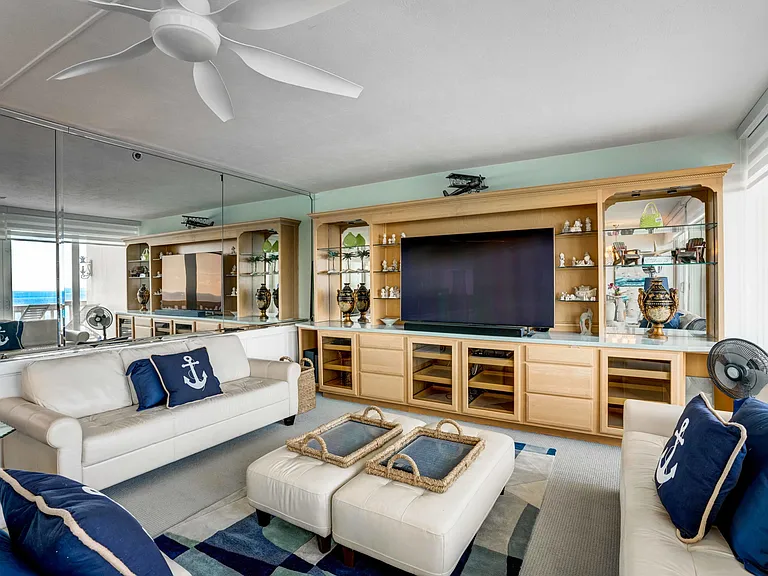 840 Ocean Dr #Penthouse C — Photo 28
