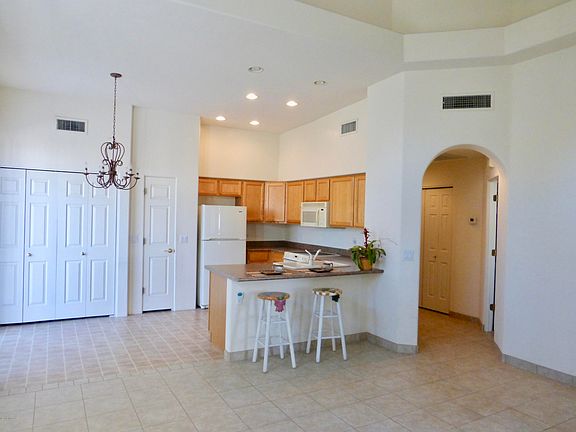3rd image of 2417 W Via Di Silvio