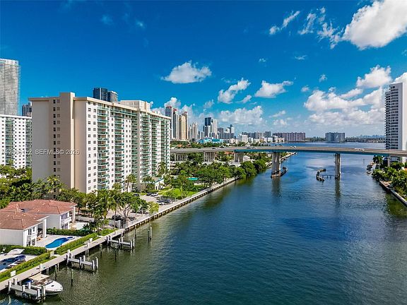 3rd image of 19390 Collins Ave APT 1410