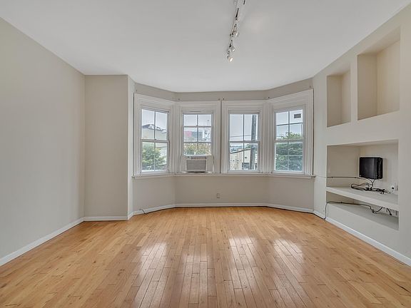 2nd image of 32 W Girard Ave