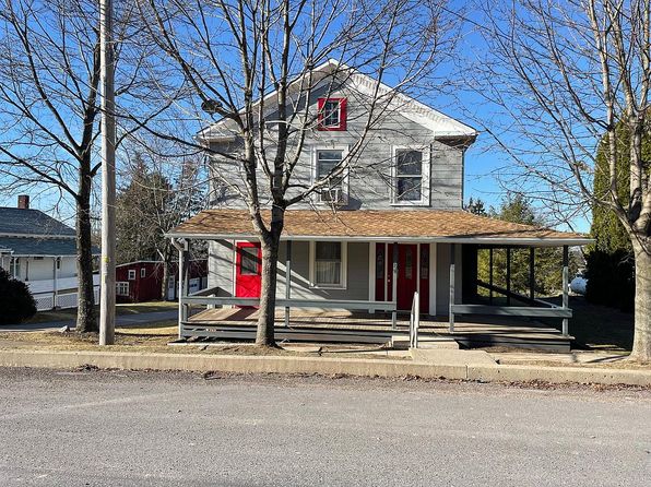 584 Main St