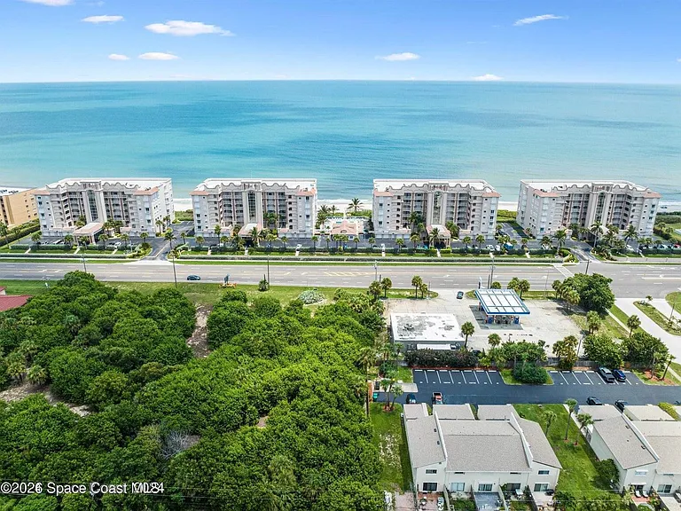 2095 Highway A1A #4402 — Photo 2