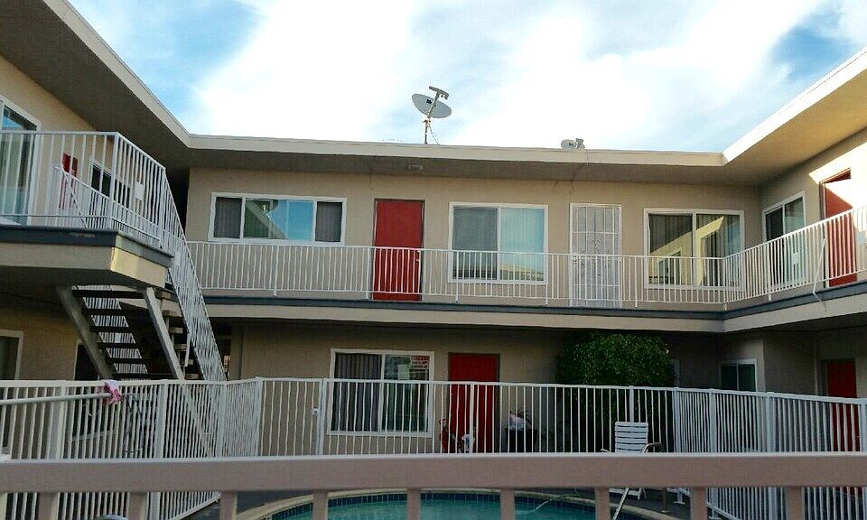 2nd image of 4050 W El Segundo Blvd APT 2