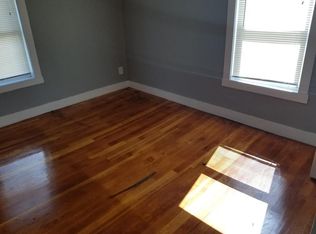 392 Hooper St APT 3, Tiverton, RI 02878