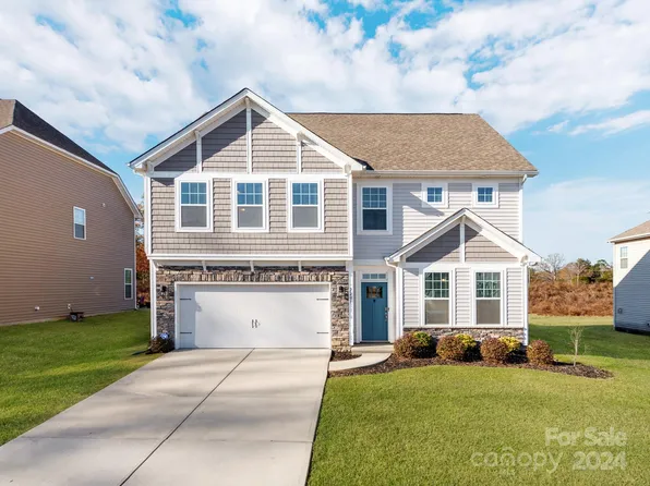 2201 Silver Pine St, Concord, NC 28027