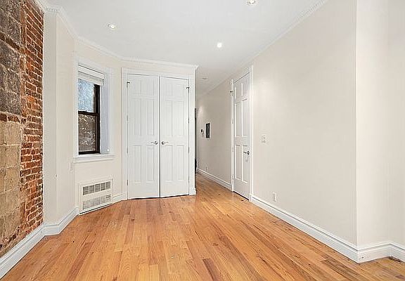 2nd image of 420 E 66th St APT 3E