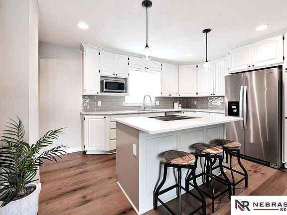 5th image of 7705 Lillian Ave