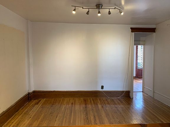 5th image of 246 Pacific St #2E