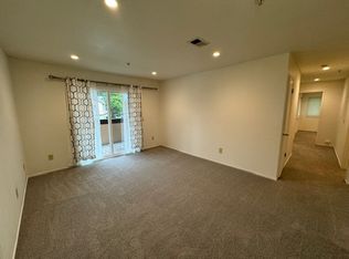8201 Camino Colegio Dr APT 16, Rohnert Park, CA 94928