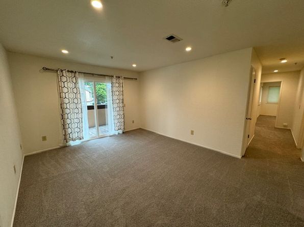 8201 Camino Colegio Dr APT 16