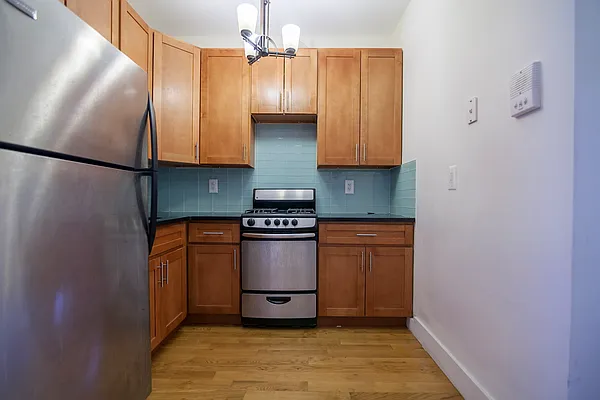 Rented by ERNY LLC | media 12