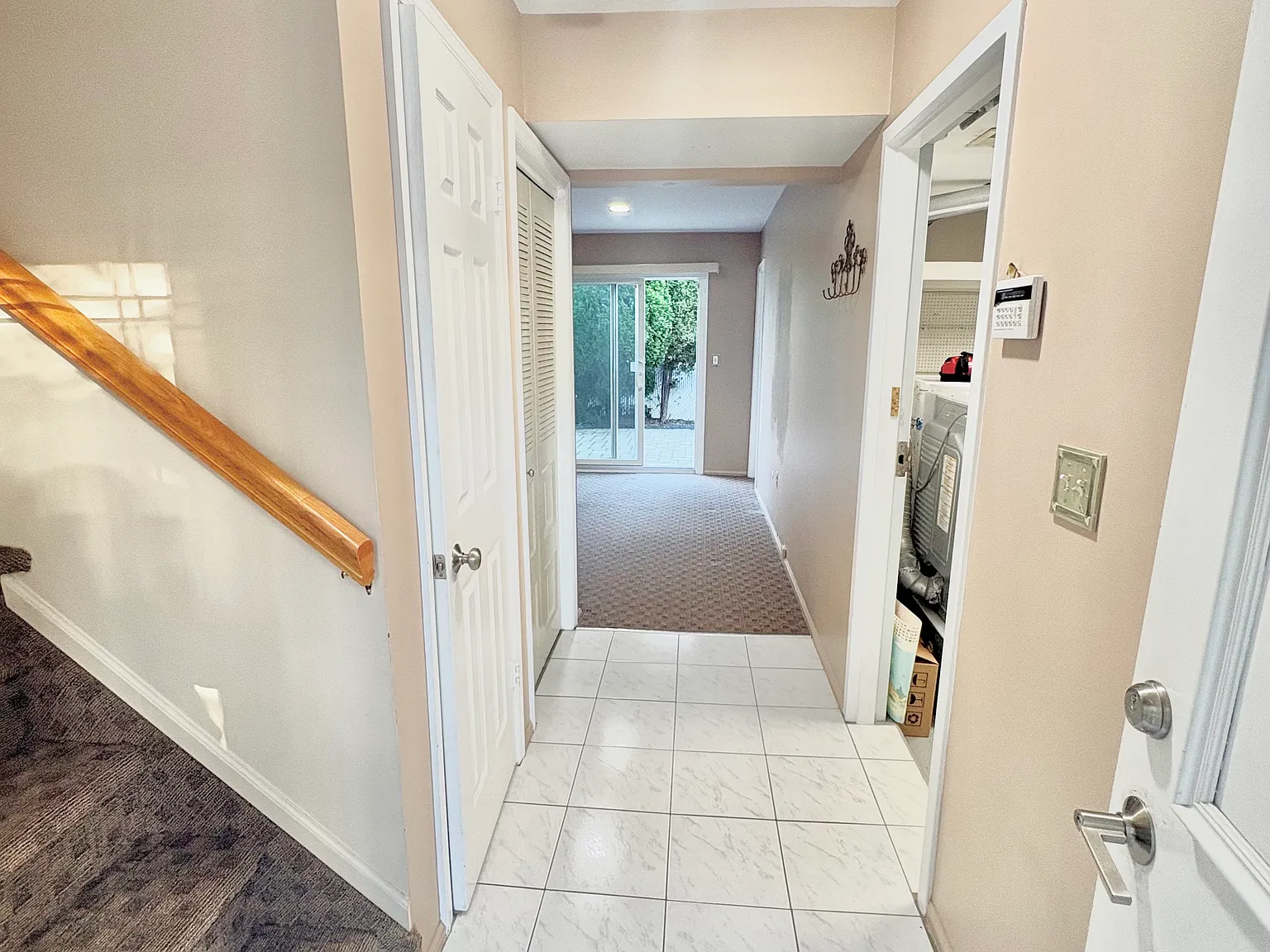 2 bed, 1300 sqft, $3,000 — Photo 2