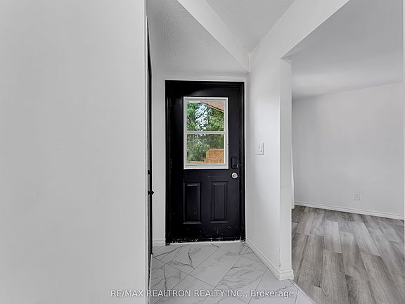 5th image of 709 Ridley Dr