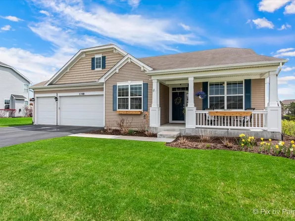 1348 Ritter St, North Aurora, IL 60542