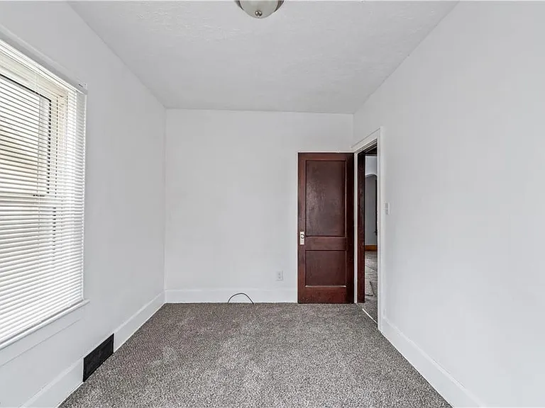1339 Vane Ave — Photo 13