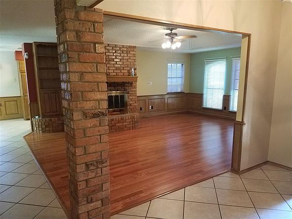 3rd image of 5736 Guadalajara Dr