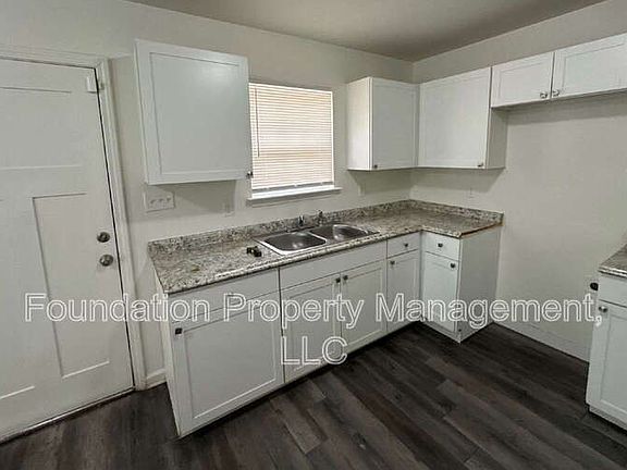 4th image of 2966 Watson St