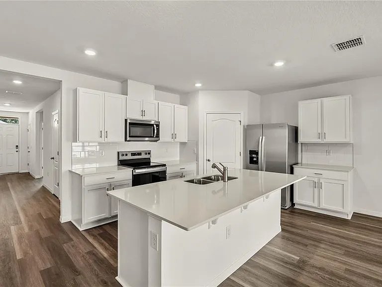 1699 Three Bars Rd — Photo 4