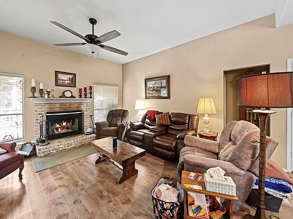 3rd image of 15906 Brittain Ct