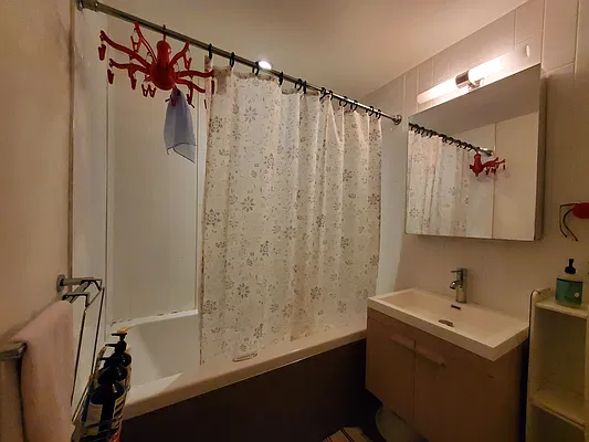 Rented by Medrash Realty | media 5