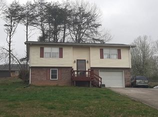 1112 Johnnie Bud Ln, Cookeville, TN 38501