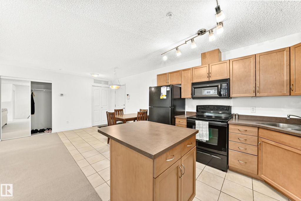 16311 95th St NW #134, Edmonton, AB - View 5