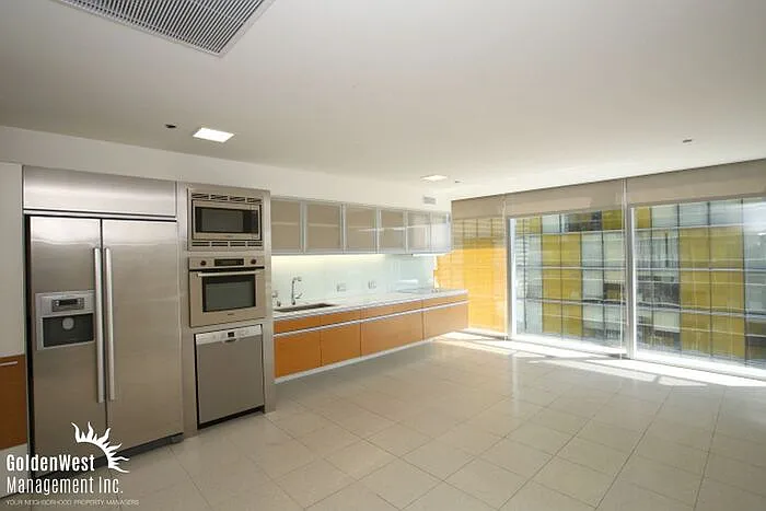 Studio, 1.0 bath, 539 sqft, $1,700 — Photo 2