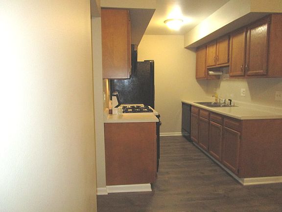 5th image of 329 Carthage Ct Unit A