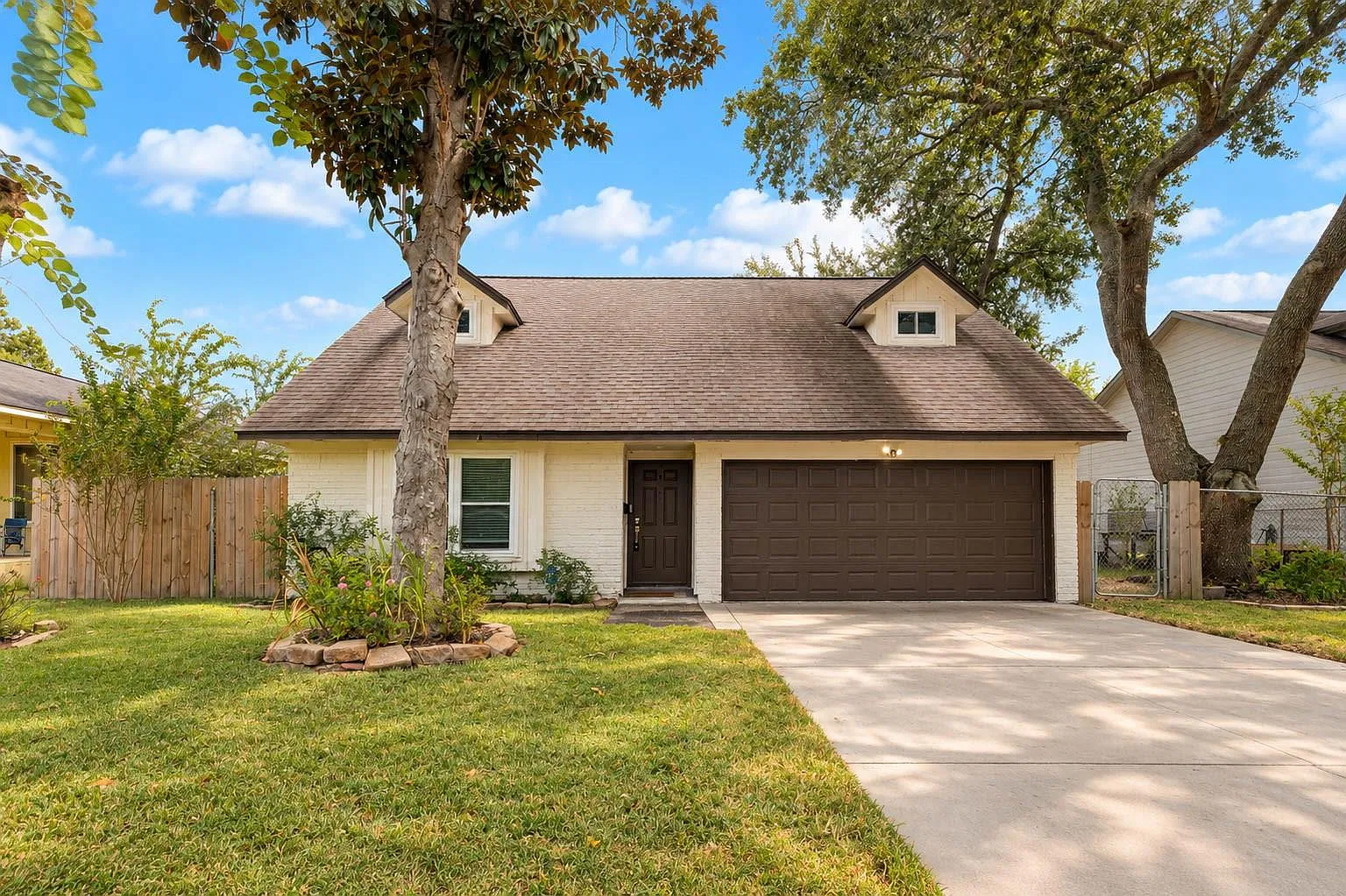 4 bed, 2.5 bath, 1708 sqft, $2,100 — Photo 3