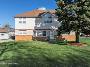 7156 Thomas Ave, Bridgeview, IL 60455