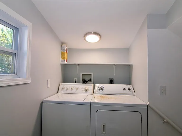 2187 Plantation Ln #B — Photo 19