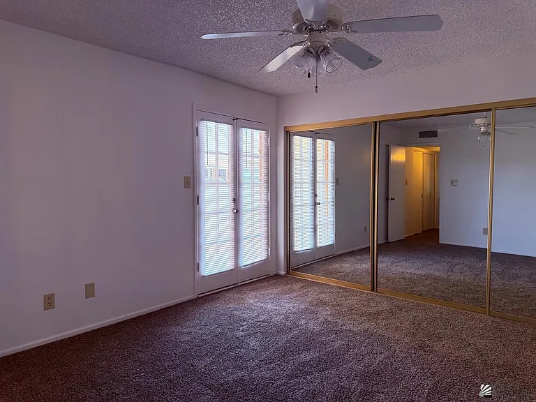 3733 S 6th Ave — Photo 12