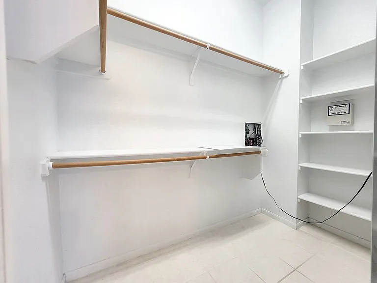 1617 Sunterro — Photo 29