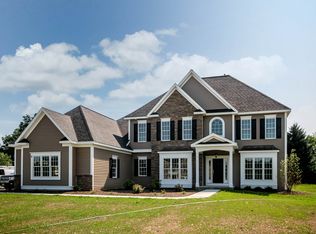 4 Phila St, Mendon, NY 14506