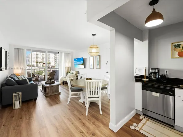 2670 E Sunrise Blvd #717, Fort Lauderdale, FL 33304