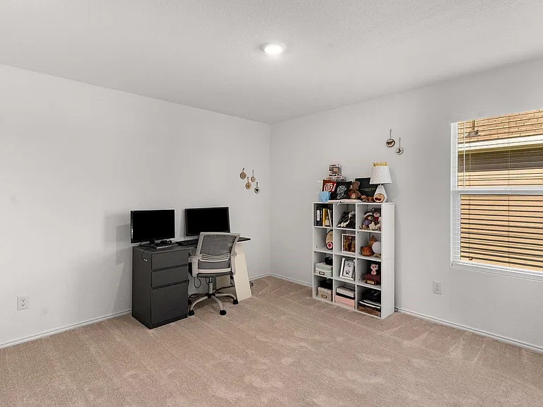 222 Harvest St — Photo 11