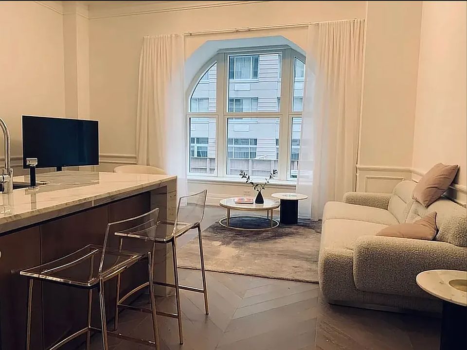 1st image of 108 Leonard St #3J
