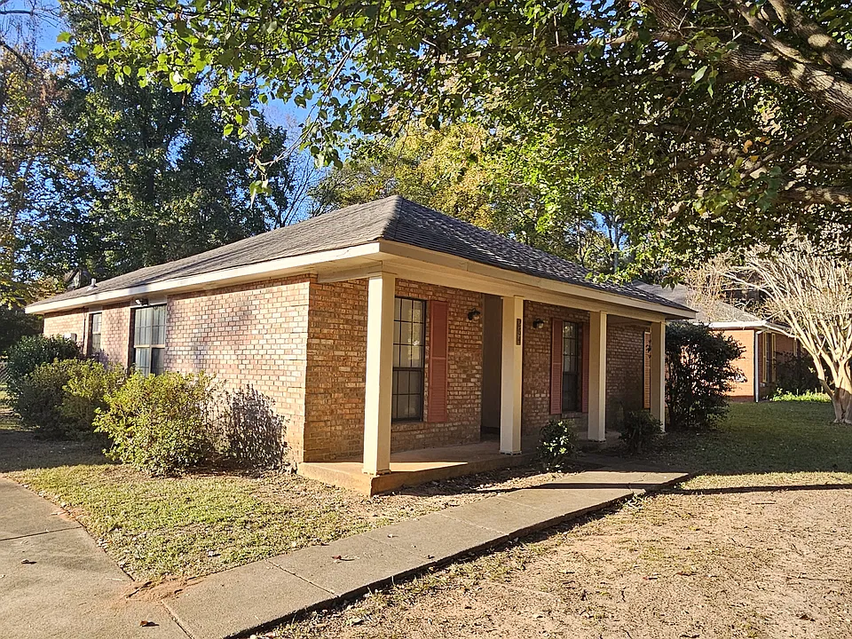 264 Dogwood Dr