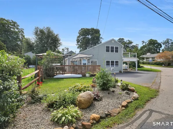 16 Hawthorne Road, East Hampton, CT 06424