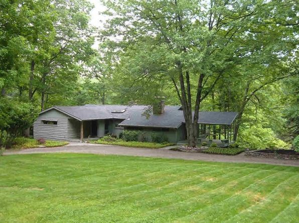 272 Drake Rd