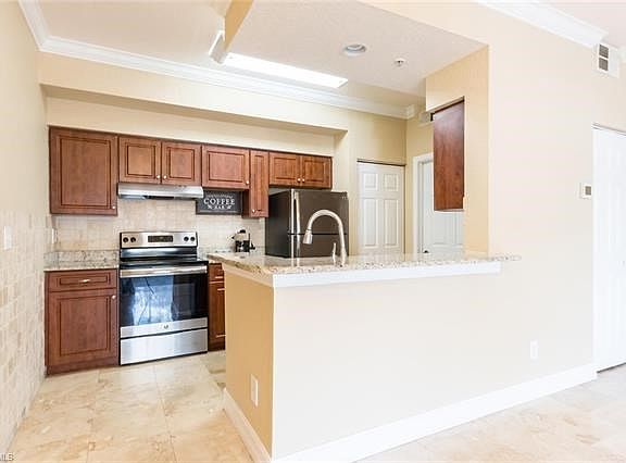 3rd image of 4665 Saint Croix Ln APT 1518